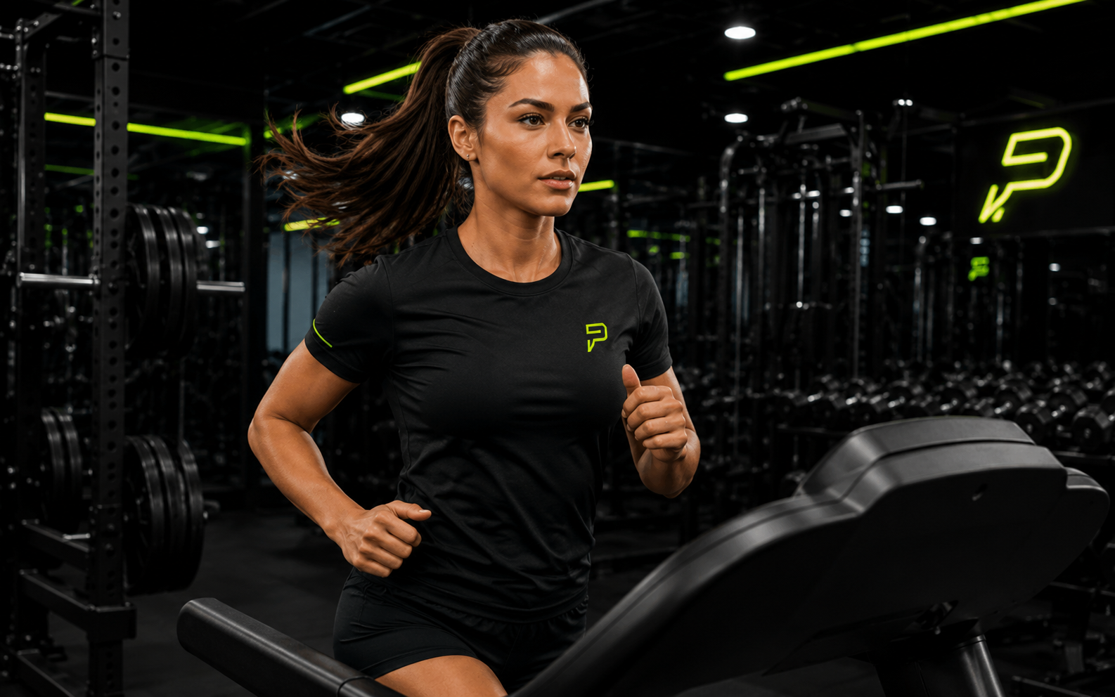 Personal trainer em treino de condicionamento para emagrecimento